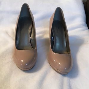 Worthington Tan Patent Leather Heels Sz 7